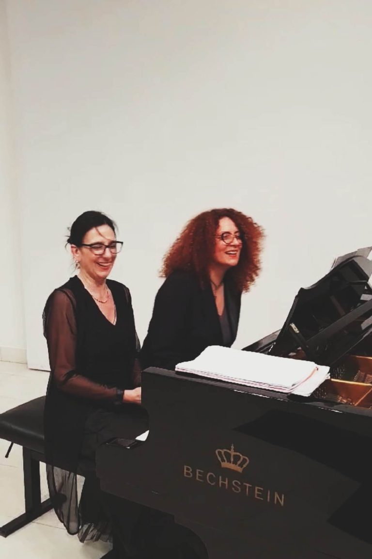 Read more about the article Klavirski duo Jelena Đajić – Olivera Radmanović, 23. III 2023.